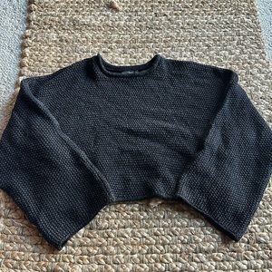 Ghanda | Cropped Knitted Black Sweater